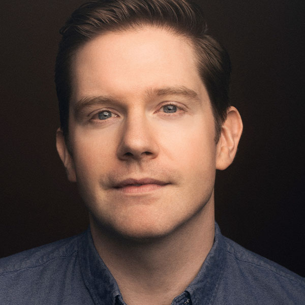 Headshot of Rory O'Malley
